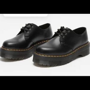 real dr martens. only worn once. size 6-6.5
